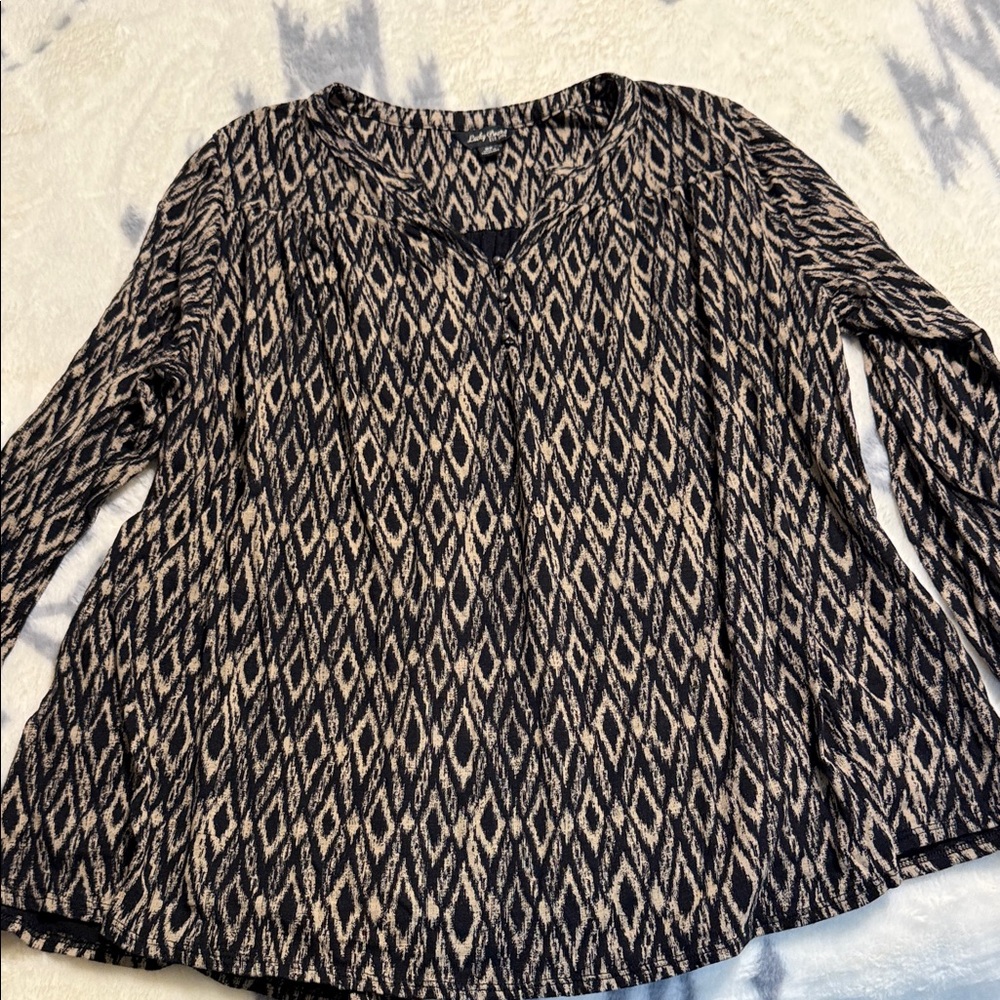 Lucky Brand Black and Beige Patterned Blouse